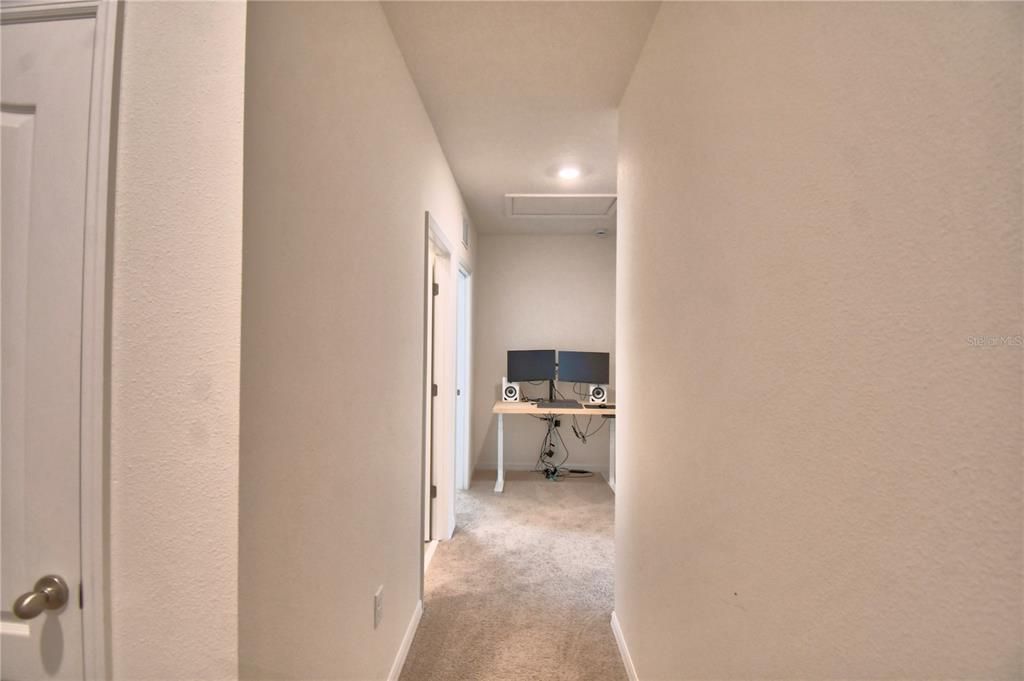Activo con contrato: $2,550 (5 camas, 3 baños, 2447 Pies cuadrados)