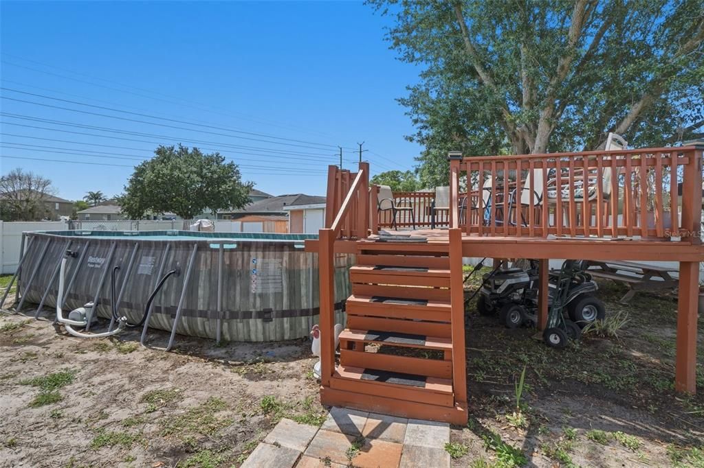 For Sale: $400,000 (4 beds, 2 baths, 1874 Square Feet)