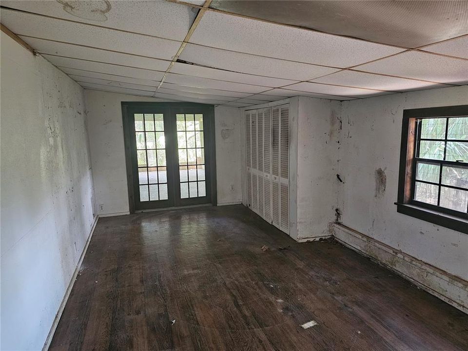 На продажу: $349,000 (3 спален, 2 ванн, 1971 Квадратных фут)