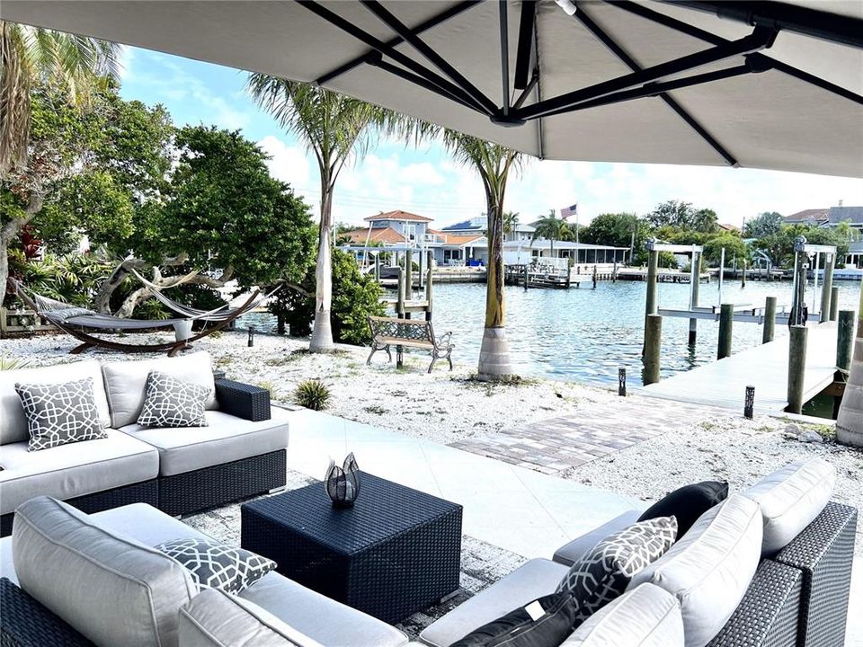 For Rent: $6,500 (4 beds, 3 baths, 2077 Square Feet)