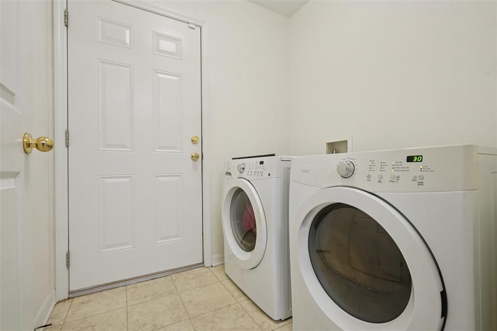 For Sale: $290,000 (3 beds, 2 baths, 1620 Square Feet)