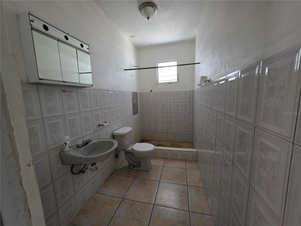 For Sale: $99,000 (3 beds, 1 baths, 1100 Square Feet)