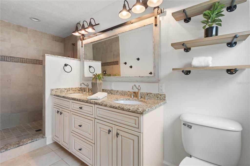 For Sale: $750,000 (3 beds, 2 baths, 1842 Square Feet)