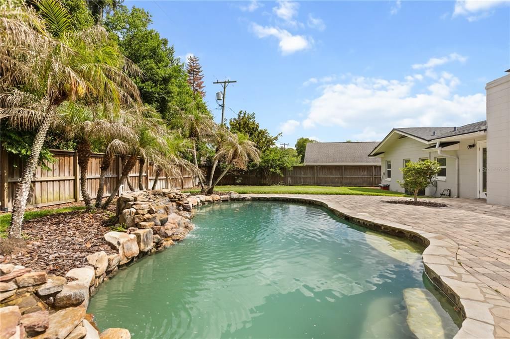 For Sale: $750,000 (3 beds, 2 baths, 1842 Square Feet)