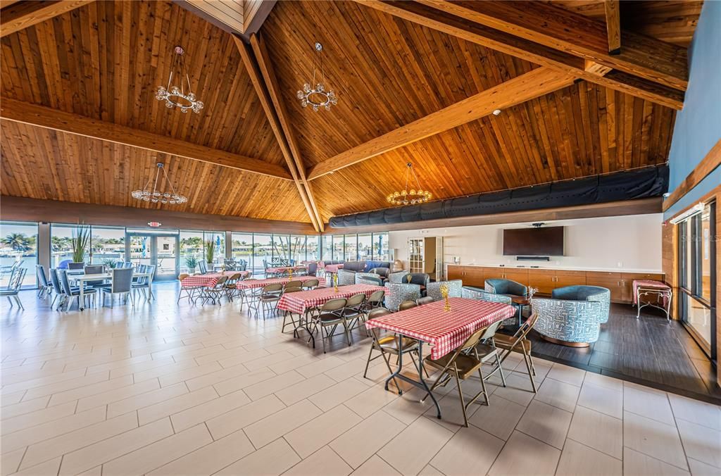 En Venta: $596,000 (2 camas, 2 baños, 1175 Pies cuadrados)
