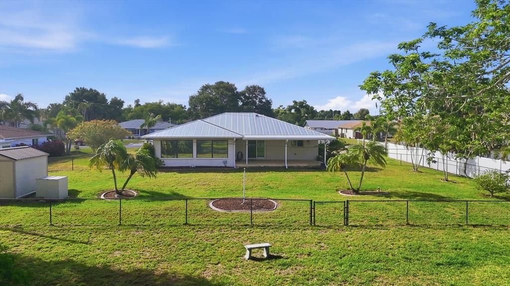 En Venta: $439,000 (2 camas, 2 baños, 1976 Pies cuadrados)