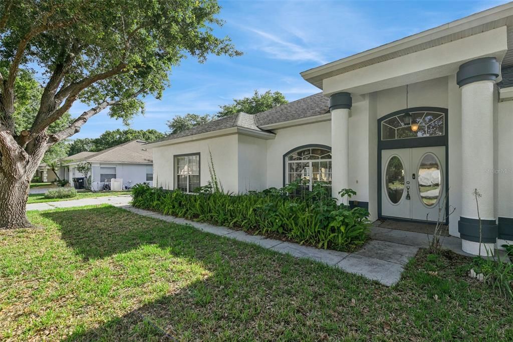 En Venta: $429,000 (4 camas, 2 baños, 2313 Pies cuadrados)