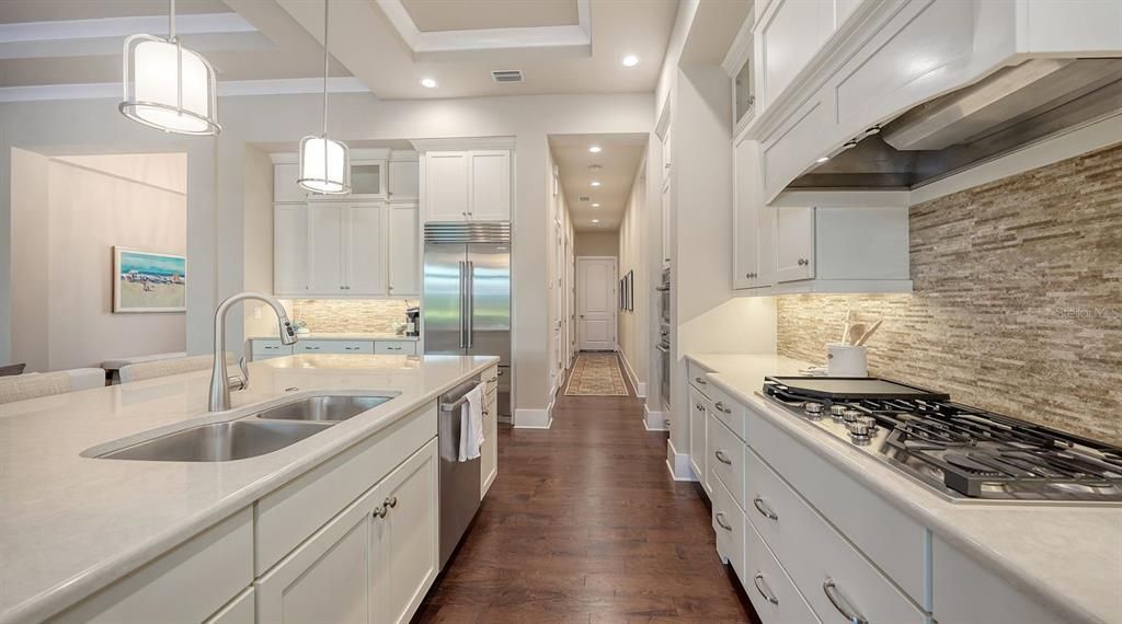 For Sale: $1,850,000 (3 beds, 3 baths, 3149 Square Feet)