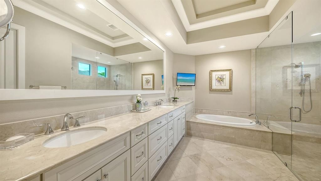 For Sale: $1,850,000 (3 beds, 3 baths, 3149 Square Feet)