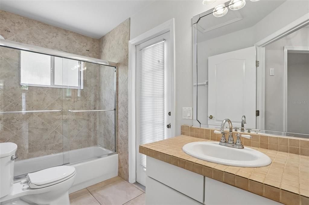 For Sale: $475,000 (3 beds, 2 baths, 1592 Square Feet)