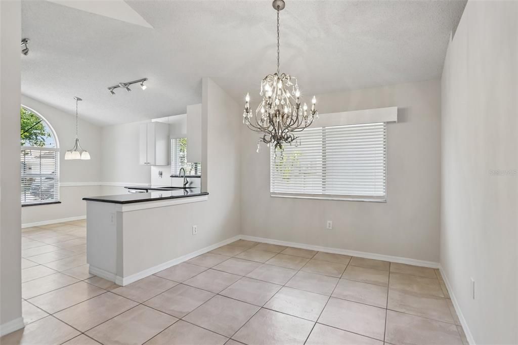 For Sale: $475,000 (3 beds, 2 baths, 1592 Square Feet)