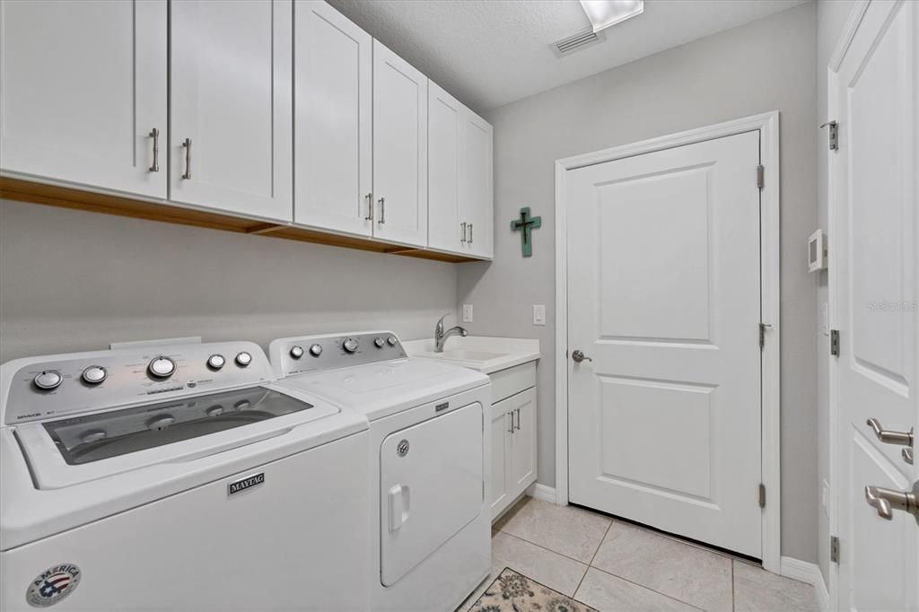 For Rent: $4,500 (3 beds, 2 baths, 1748 Square Feet)