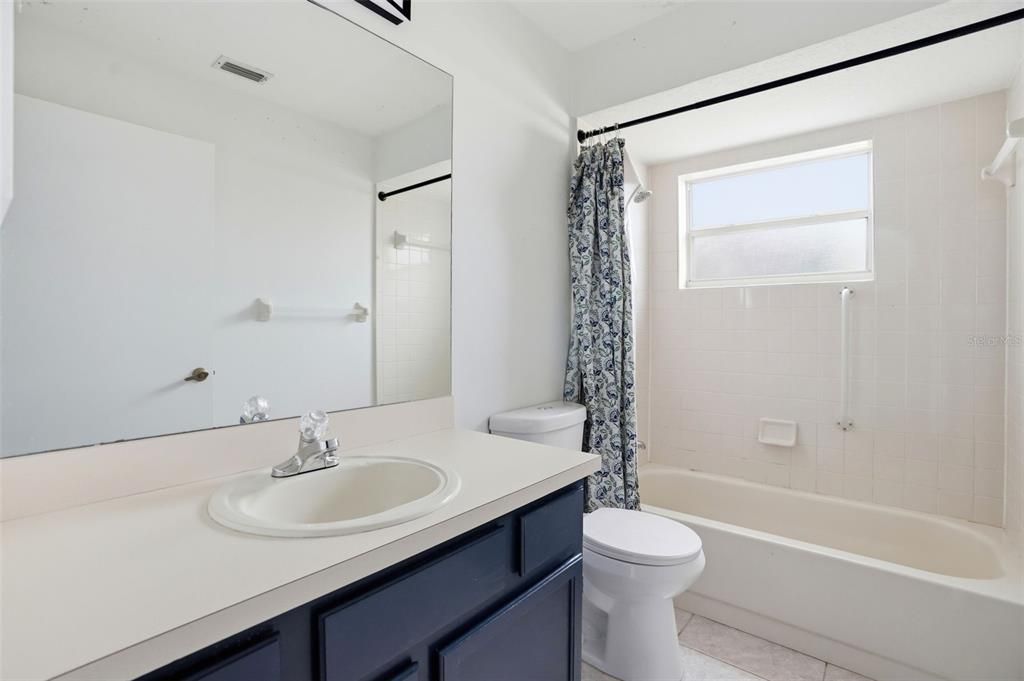 En Renta: $2,495 (3 camas, 2 baños, 2167 Pies cuadrados)