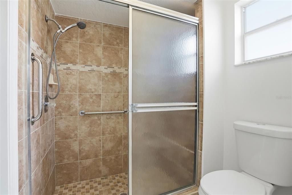 En Renta: $2,495 (3 camas, 2 baños, 2167 Pies cuadrados)