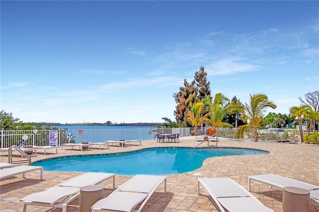 For Rent: $1,999 (3 beds, 2 baths, 1440 Square Feet)