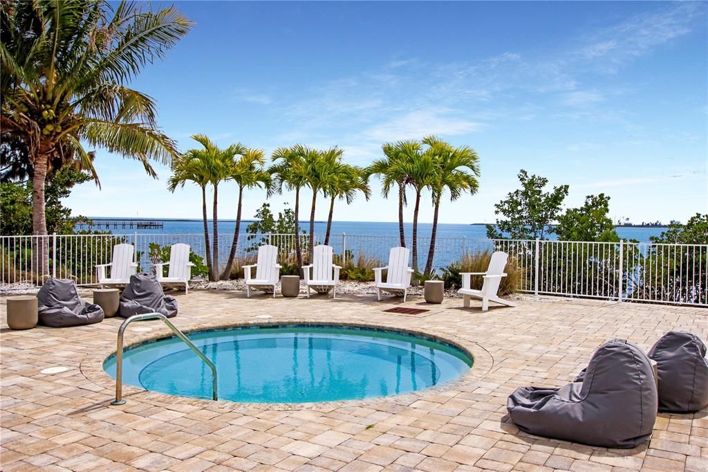 For Rent: $1,999 (3 beds, 2 baths, 1440 Square Feet)