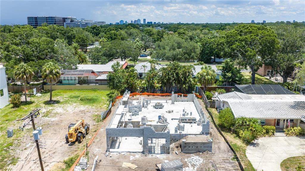 En Venta: $2,450,000 (5 camas, 4 baños, 4582 Pies cuadrados)