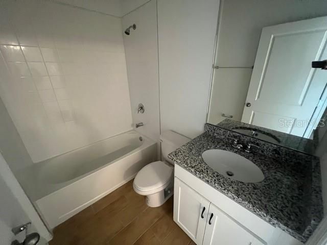 En Venta: $275,000 (4 camas, 2 baños, 1758 Pies cuadrados)