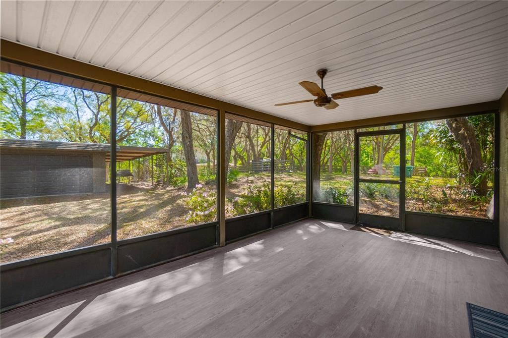 For Sale: $288,000 (3 beds, 2 baths, 1218 Square Feet)