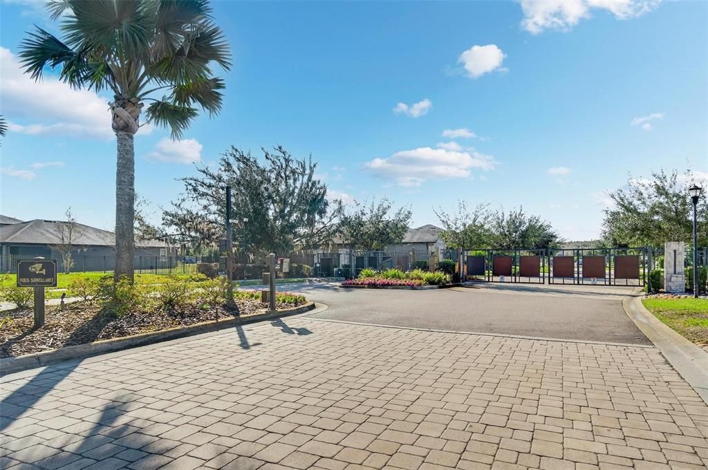 For Sale: $674,900 (4 beds, 2 baths, 2011 Square Feet)