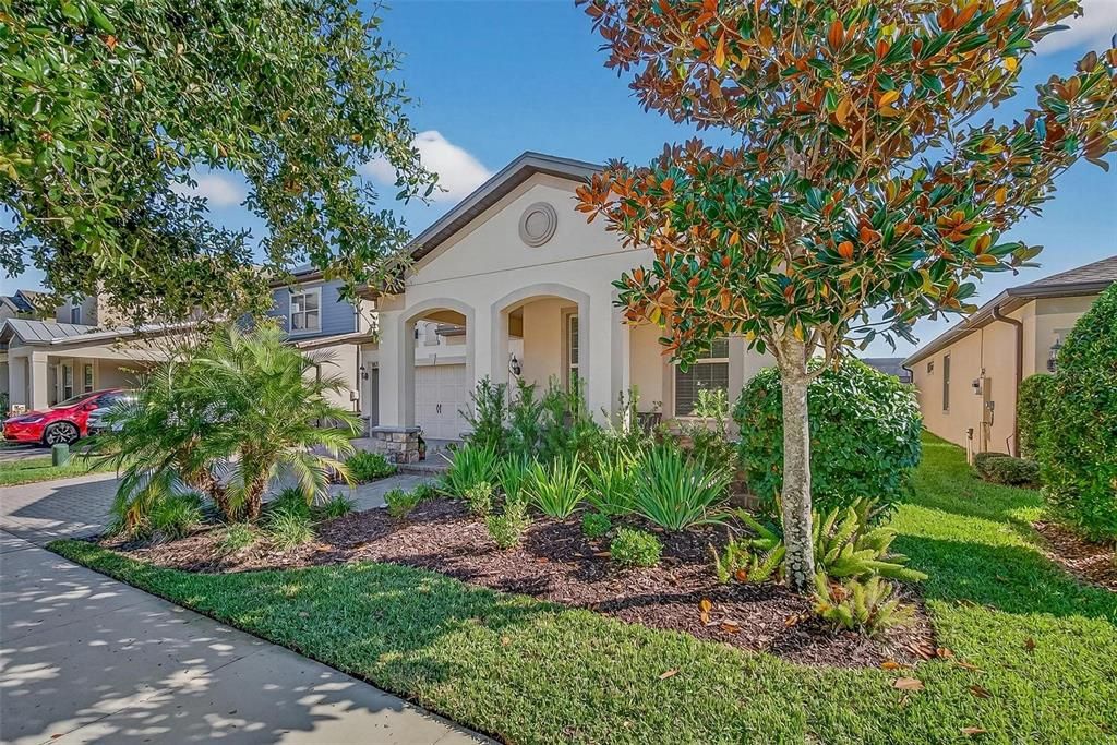 For Sale: $674,900 (4 beds, 2 baths, 2011 Square Feet)
