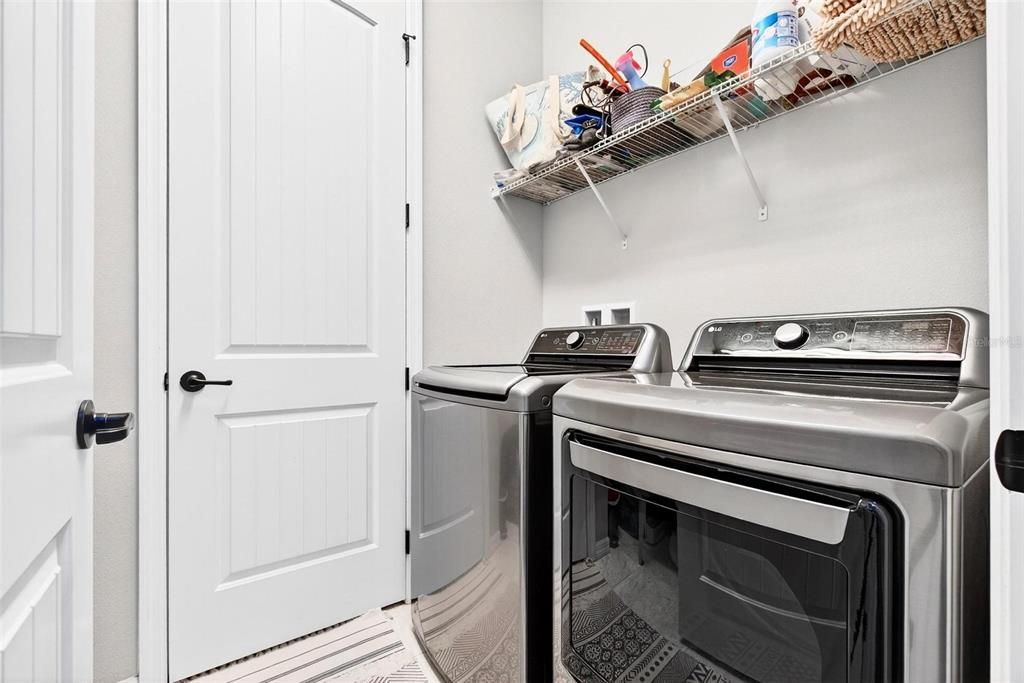 For Sale: $674,900 (4 beds, 2 baths, 2011 Square Feet)