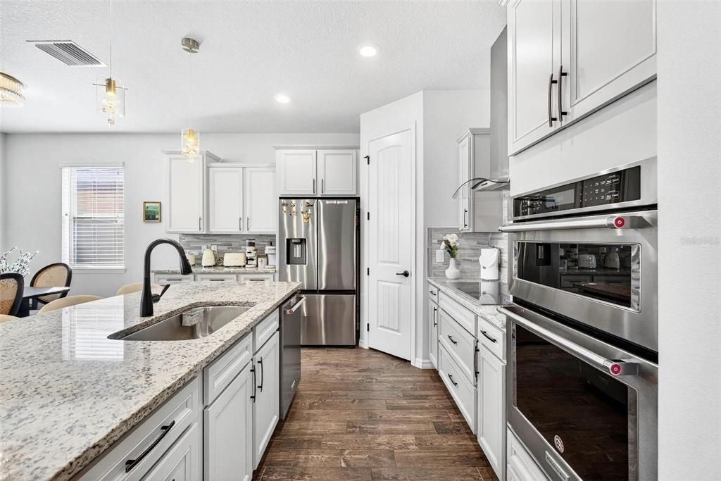 For Sale: $674,900 (4 beds, 2 baths, 2011 Square Feet)