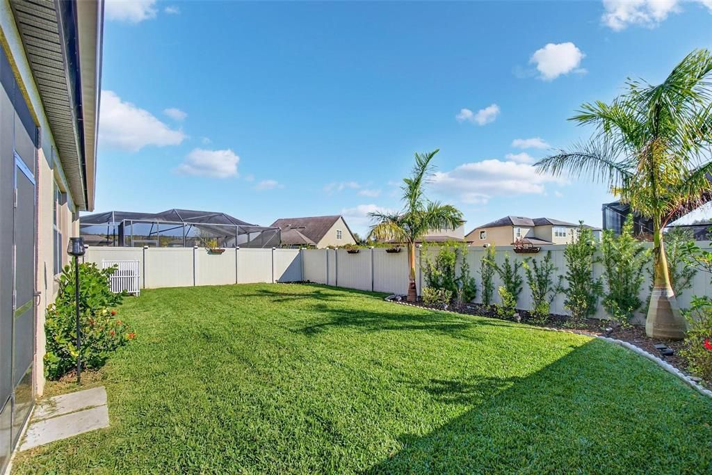 For Sale: $674,900 (4 beds, 2 baths, 2011 Square Feet)