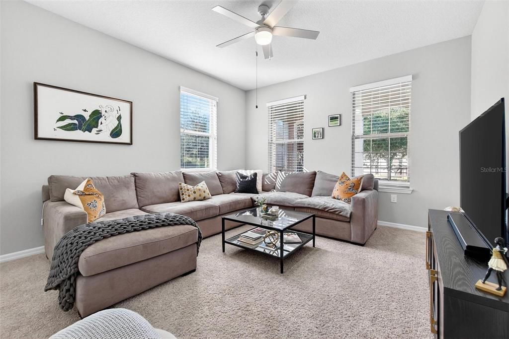 For Sale: $674,900 (4 beds, 2 baths, 2011 Square Feet)