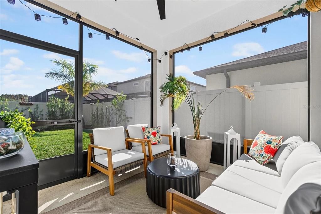 For Sale: $674,900 (4 beds, 2 baths, 2011 Square Feet)
