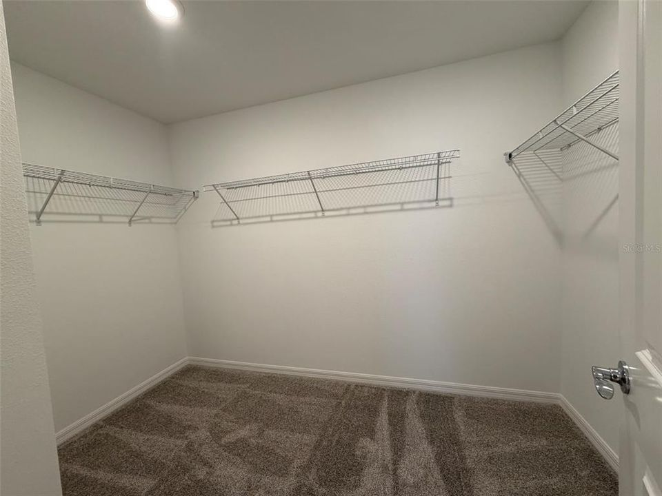 En Renta: $3,999 (4 camas, 3 baños, 2341 Pies cuadrados)