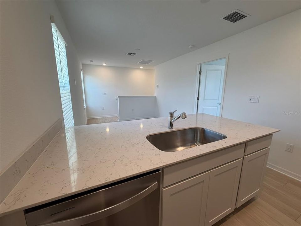 En Renta: $3,999 (4 camas, 3 baños, 2341 Pies cuadrados)