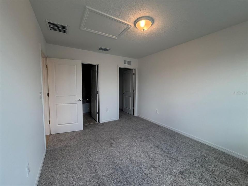 En Renta: $3,999 (4 camas, 3 baños, 2341 Pies cuadrados)