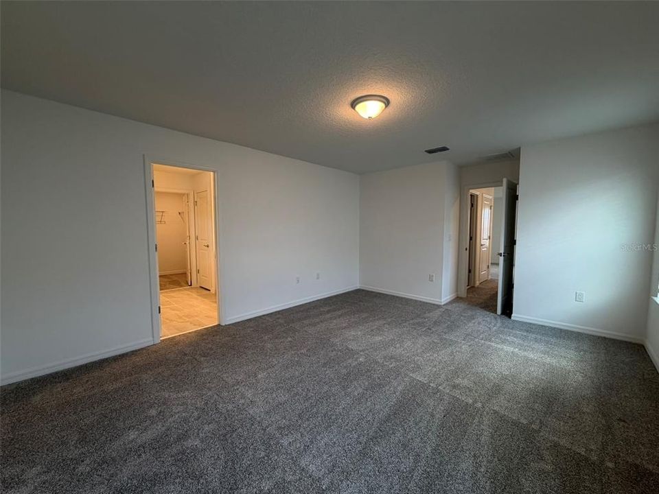 En Renta: $3,999 (4 camas, 3 baños, 2341 Pies cuadrados)
