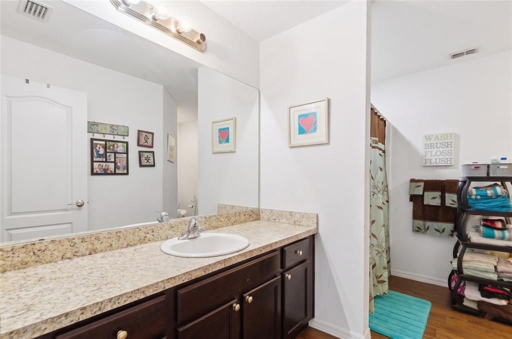 For Sale: $224,900 (3 beds, 2 baths, 1563 Square Feet)