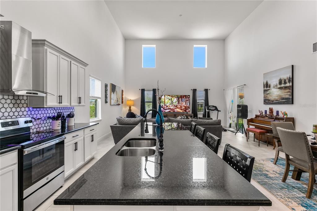 For Sale: $590,000 (4 beds, 3 baths, 3151 Square Feet)