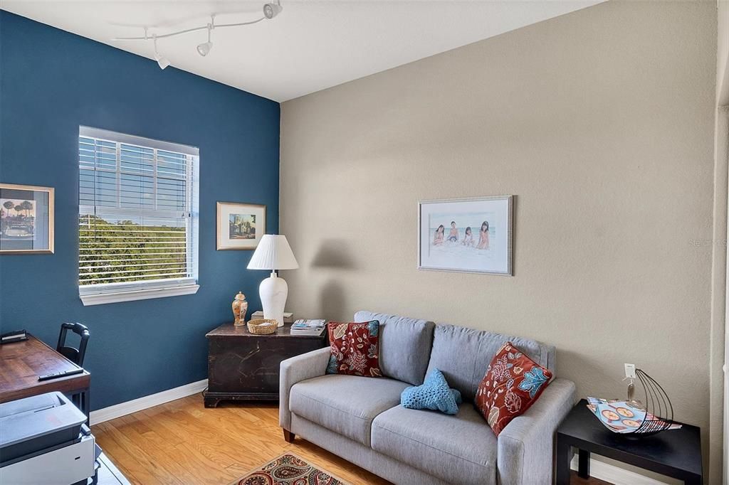 For Rent: $5,500 (2 beds, 2 baths, 1084 Square Feet)