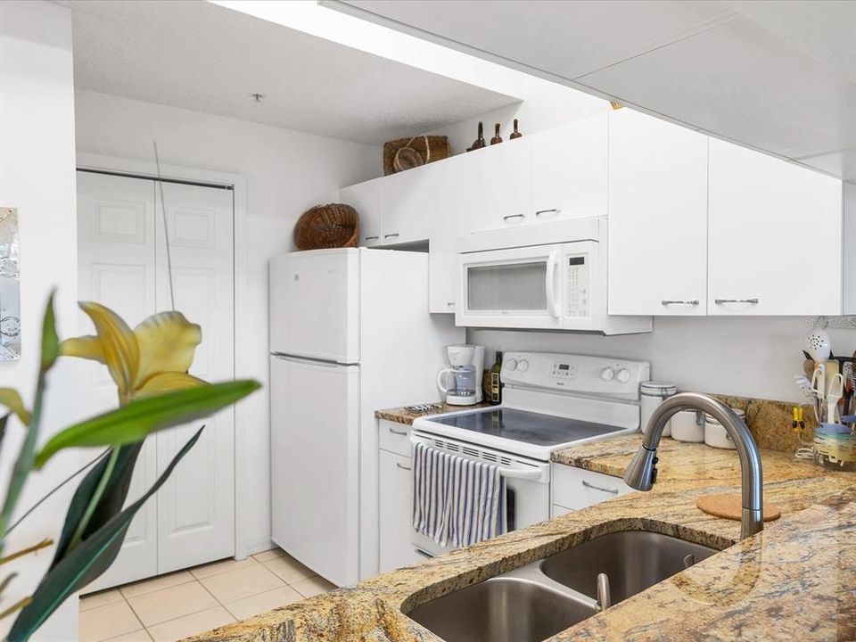 En Renta: $2,795 (2 camas, 2 baños, 980 Pies cuadrados)