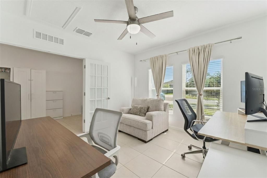 En Venta: $487,500 (5 camas, 3 baños, 2341 Pies cuadrados)