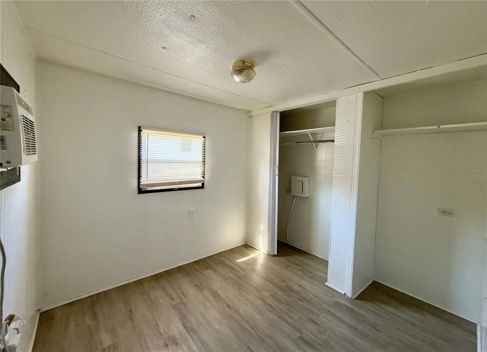 For Rent: $1,150 (2 beds, 1 baths, 449 Square Feet)