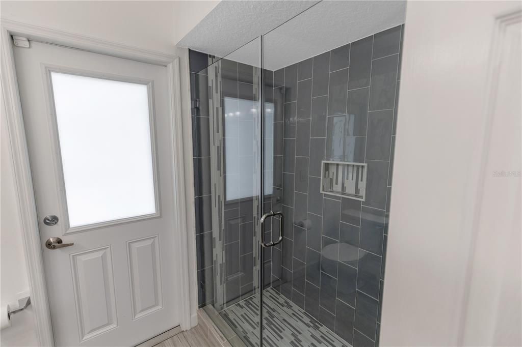 En Venta: $750,000 (3 camas, 2 baños, 2160 Pies cuadrados)