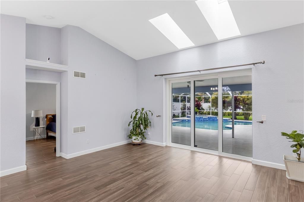 En Venta: $750,000 (3 camas, 2 baños, 2160 Pies cuadrados)