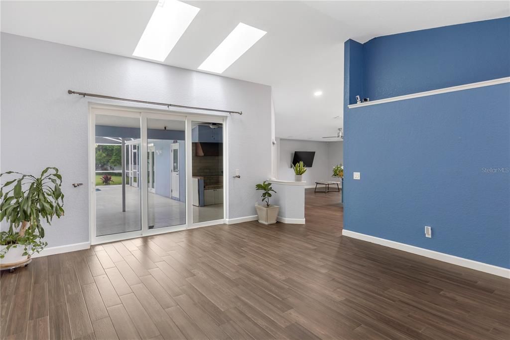 En Venta: $750,000 (3 camas, 2 baños, 2160 Pies cuadrados)