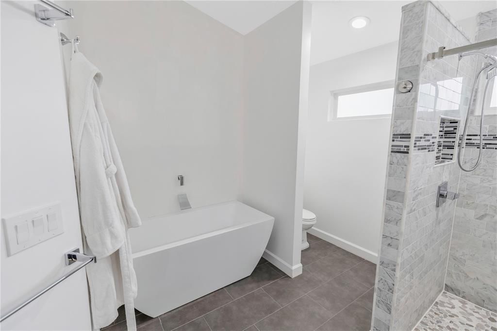 En Venta: $750,000 (3 camas, 2 baños, 2160 Pies cuadrados)