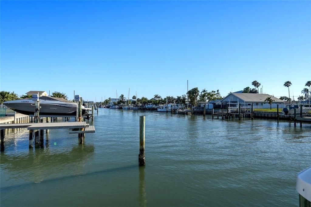 For Sale: $3,449,000 (6 beds, 5 baths, 4848 Square Feet)