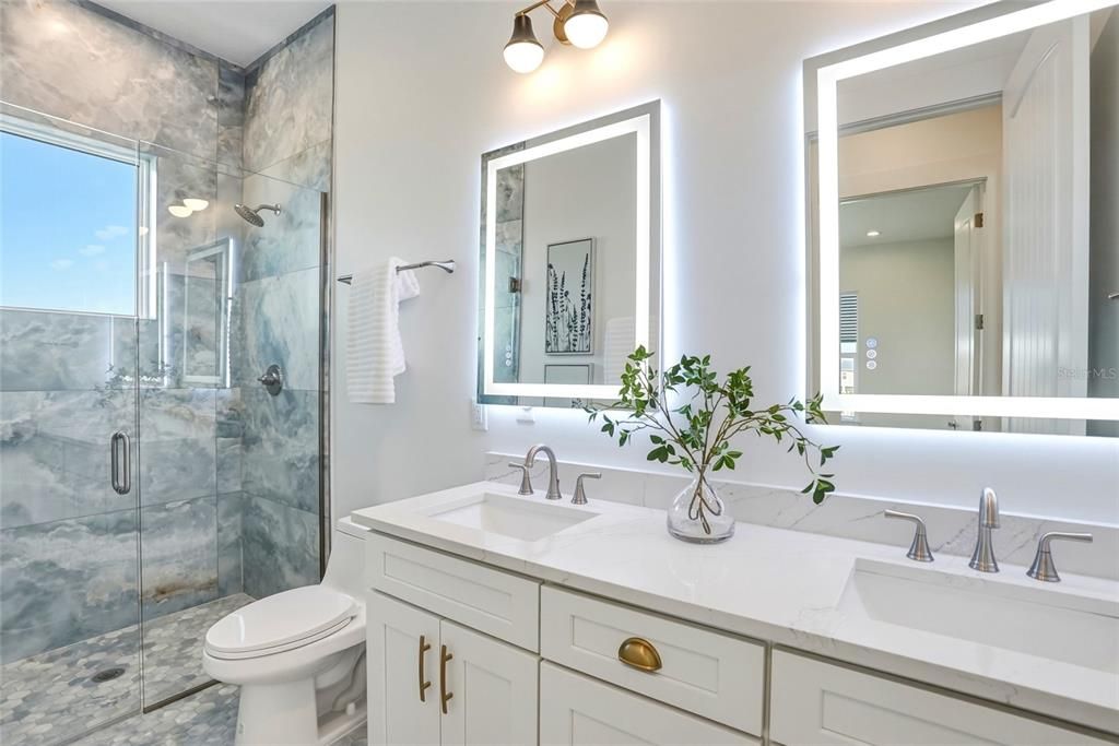 For Sale: $3,449,000 (6 beds, 5 baths, 4848 Square Feet)