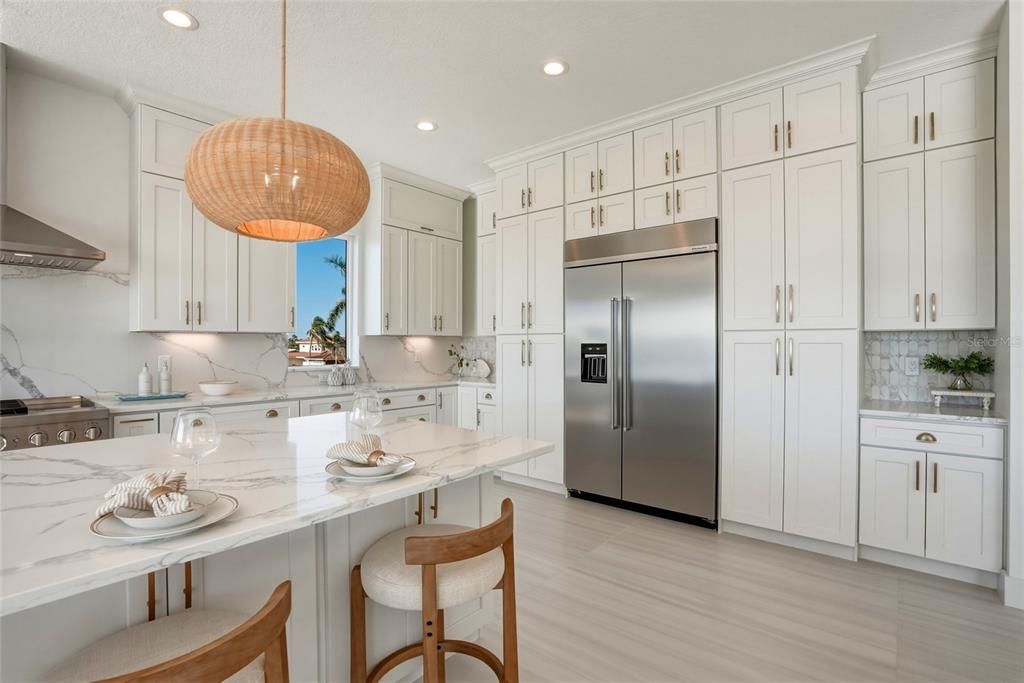 For Sale: $3,449,000 (6 beds, 5 baths, 4848 Square Feet)