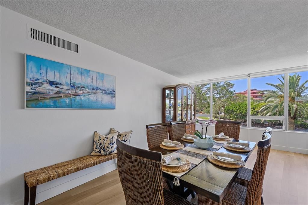 Active With Contract: $899,000 (2 beds, 2 baths, 1492 Square Feet)