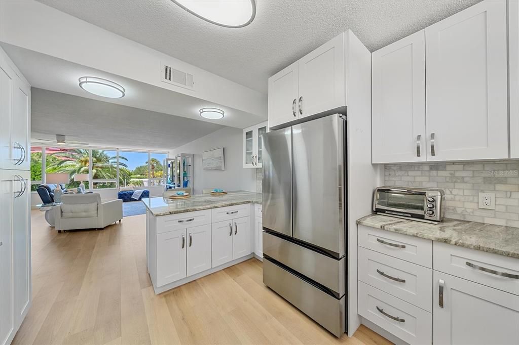 Active With Contract: $899,000 (2 beds, 2 baths, 1492 Square Feet)