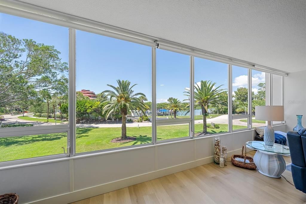 Active With Contract: $899,000 (2 beds, 2 baths, 1492 Square Feet)